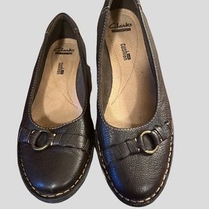 Clarks Collection 26111373 Women BrownLoafer Shoe Size 7.5 M EUR 38 Pre Owned